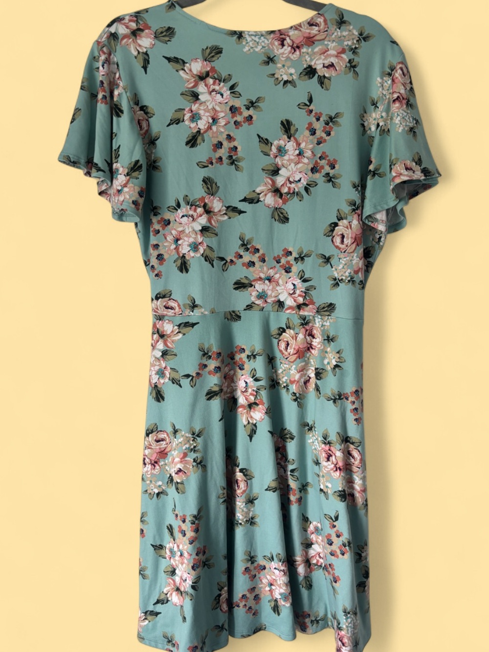 Alya Mint Green Floral Wrap Midi Dress - Picture 2 of 2